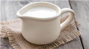 脫脂牛奶更健康嗎？全脂牛奶沒那麼可怕！