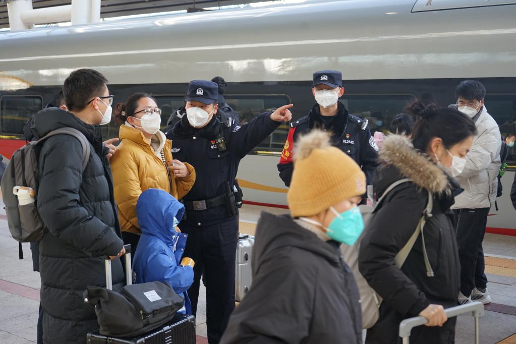 北京鐵路警方多措並舉確保旅客返程安全