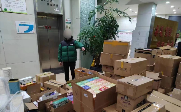 武汉江夏警方破获跨省非法经营电子烟案