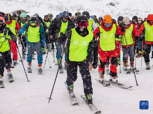 走近冬奥|西藏探索在喜马拉雅山脉开展滑雪登山项目