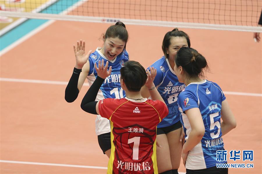 （体育）（2）排球——女排联赛决赛第二回合：天津不敌上海