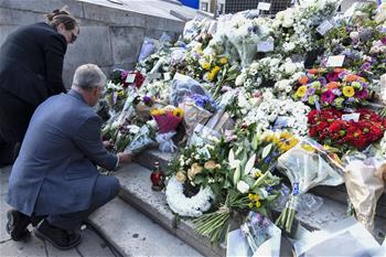 英国纪念伦敦桥恐袭事件一周年