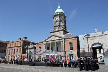 爱尔兰纪念参加联合国维和行动60周年