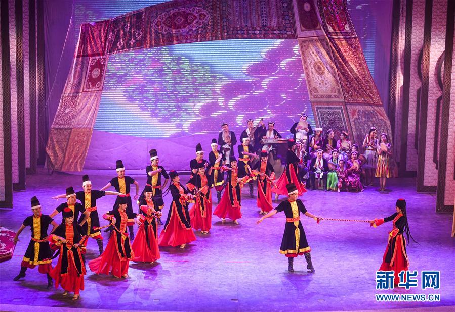 （文化）（4）新疆麥蓋提：《永恒的刀郎》展風採