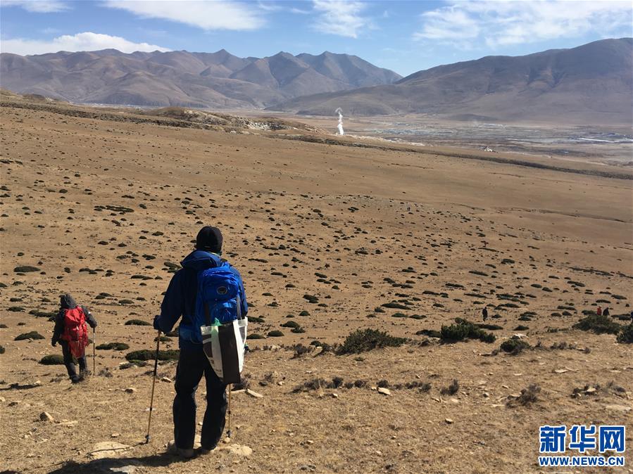 （体育）（1）践行环保，西藏登山客在行动（配本社同题文字稿）