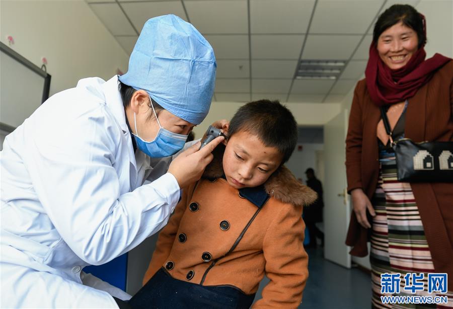 （新华网）（1）“耳聪目明计划”在拉萨建立首个视听医疗点