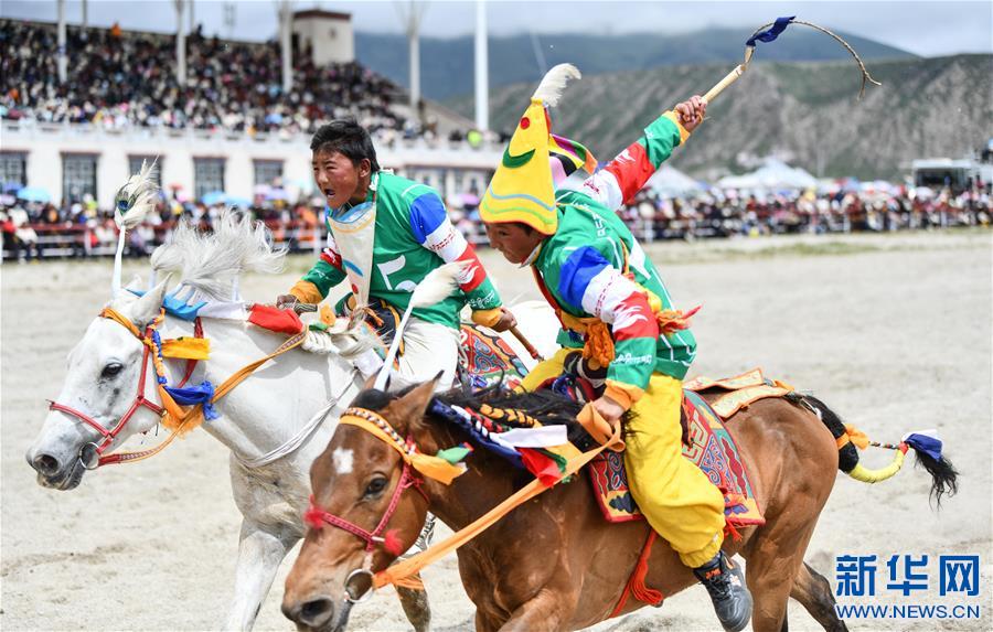 （体育）（5）西藏当雄：云端赛马